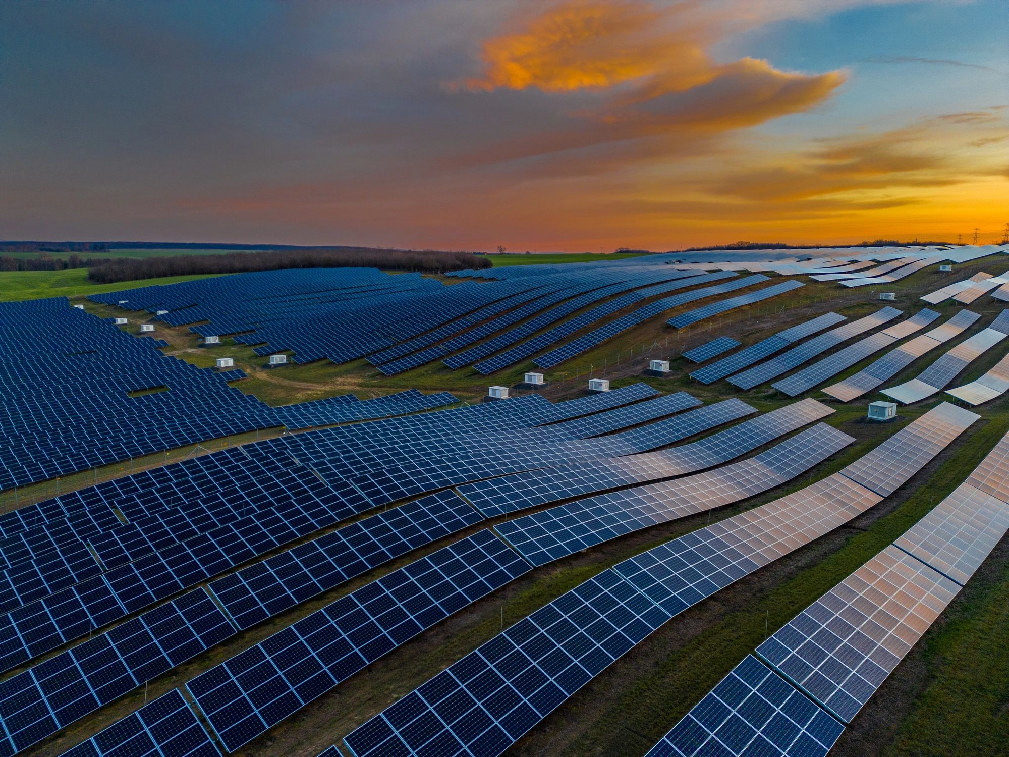 Large solar installation supporting modern energy systems